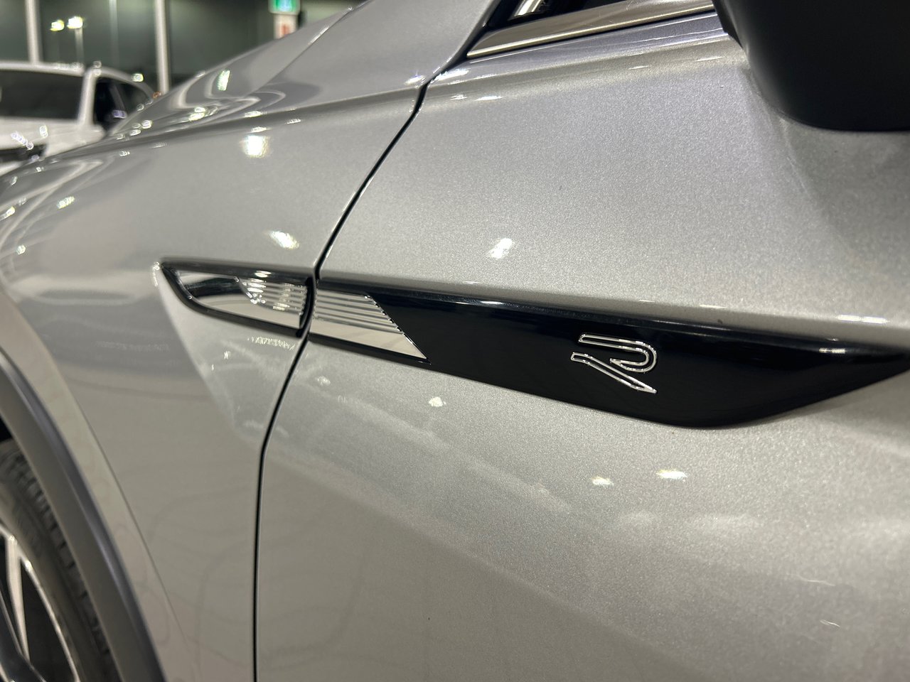 Volkswagen Tiguan Highline R-Line 2022-10