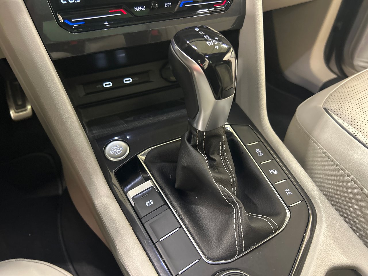 Volkswagen Tiguan Highline R-Line 2022-26