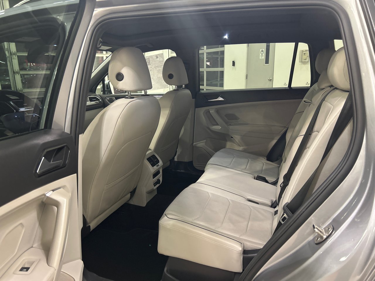 Volkswagen Tiguan Highline R-Line 2022-11