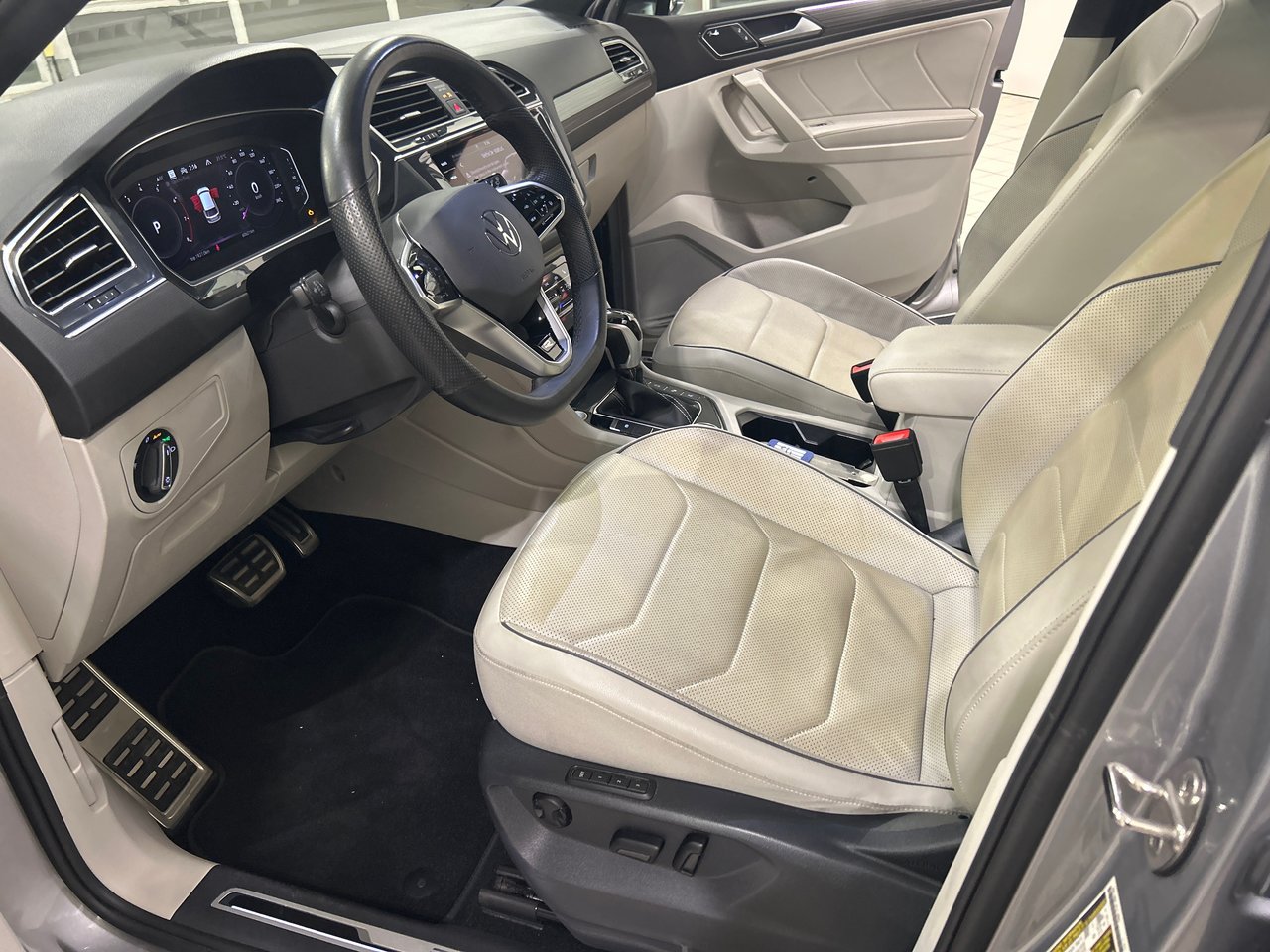 Volkswagen Tiguan Highline R-Line 2022-22