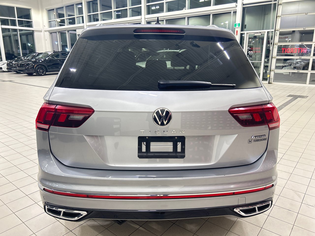 Volkswagen Tiguan Highline R-Line 2022-8