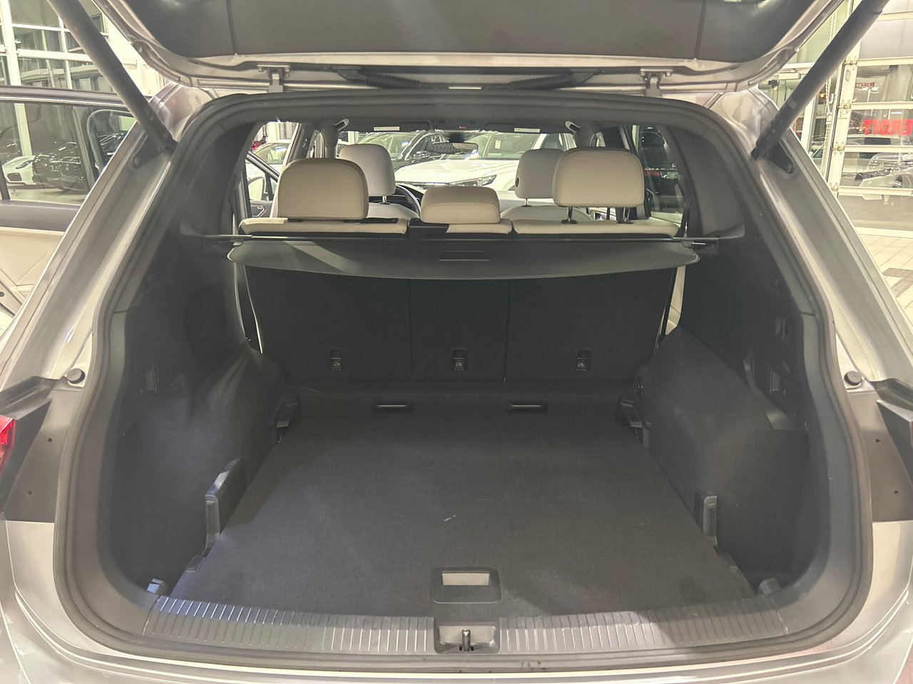 Volkswagen Tiguan Highline R-Line 2022-12