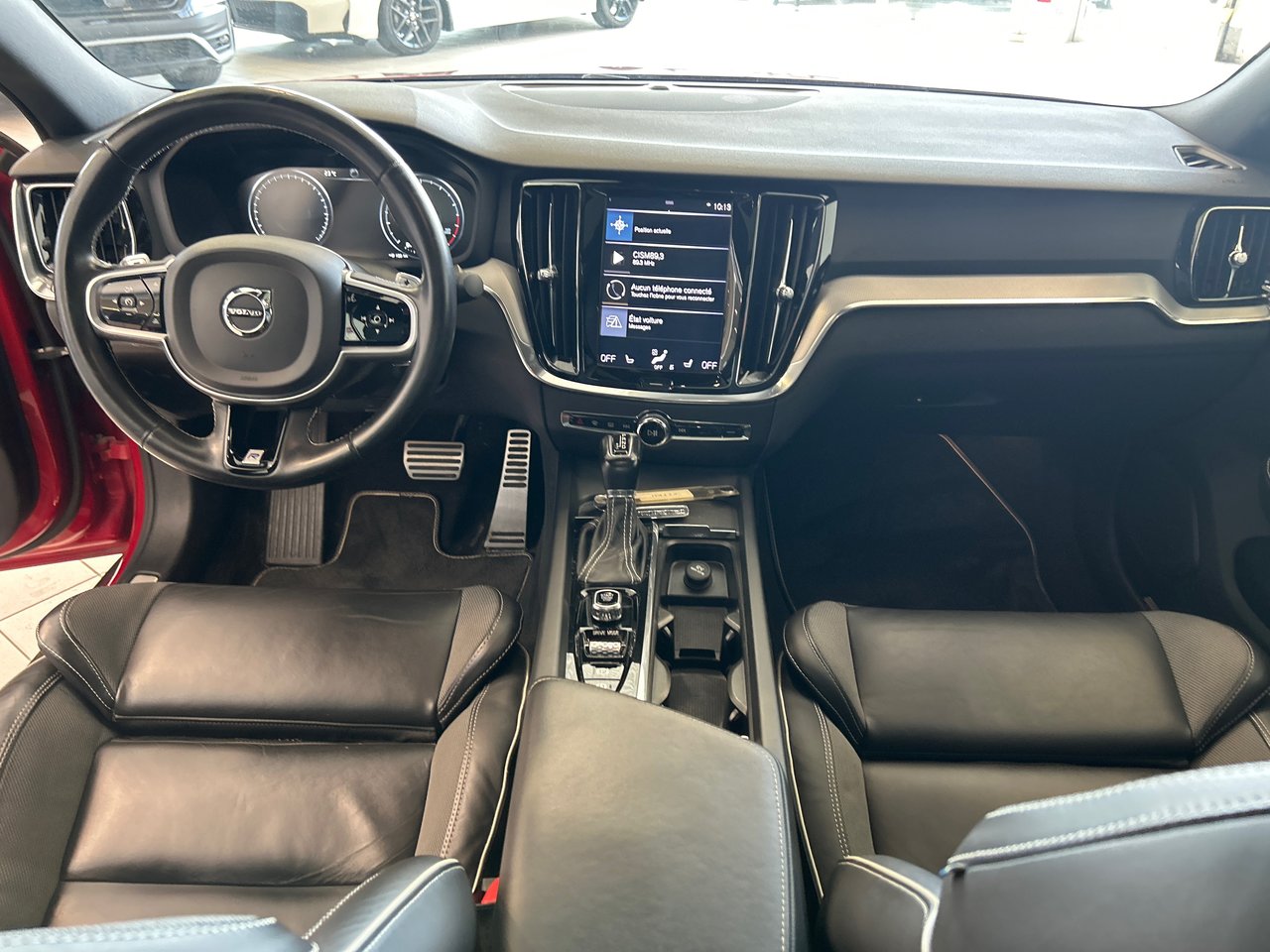 Volvo S60 R-Design 2019-30