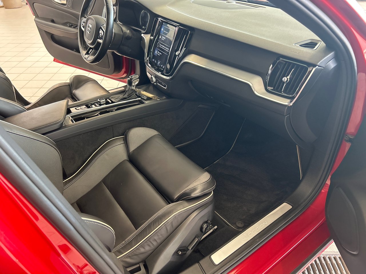 Volvo S60 R-Design 2019-32