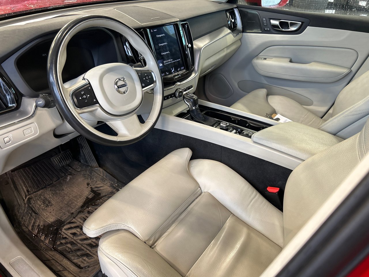 2020 Volvo XC60 Momentum-7