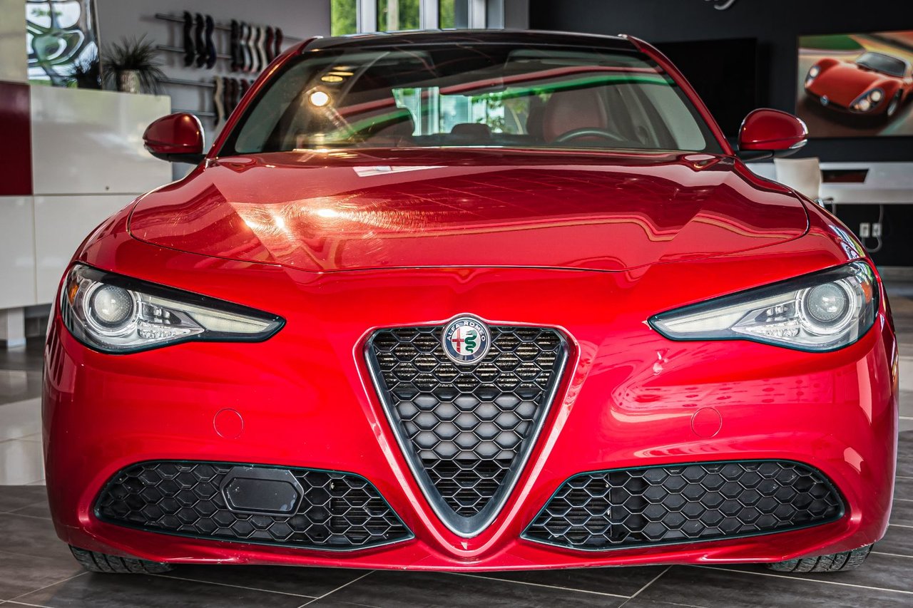 2017 Alfa Romeo Giulia AWD NAV
