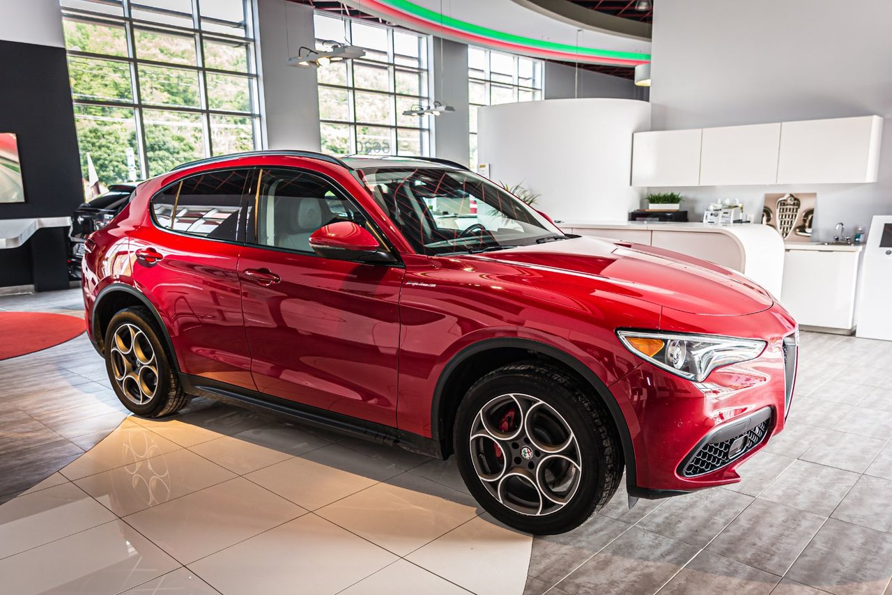2018 Alfa Romeo Stelvio Sport