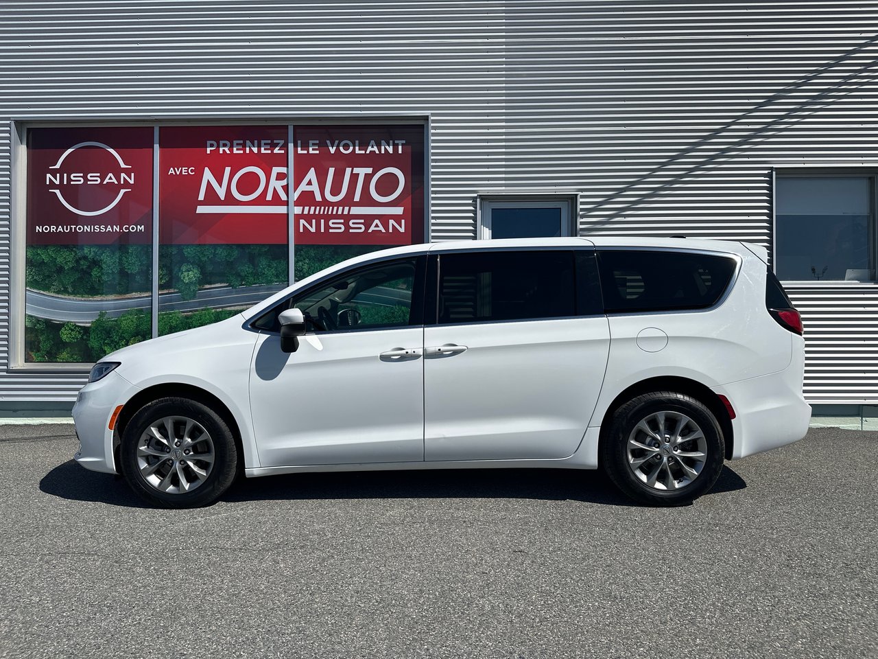2023 Chrysler Pacifica