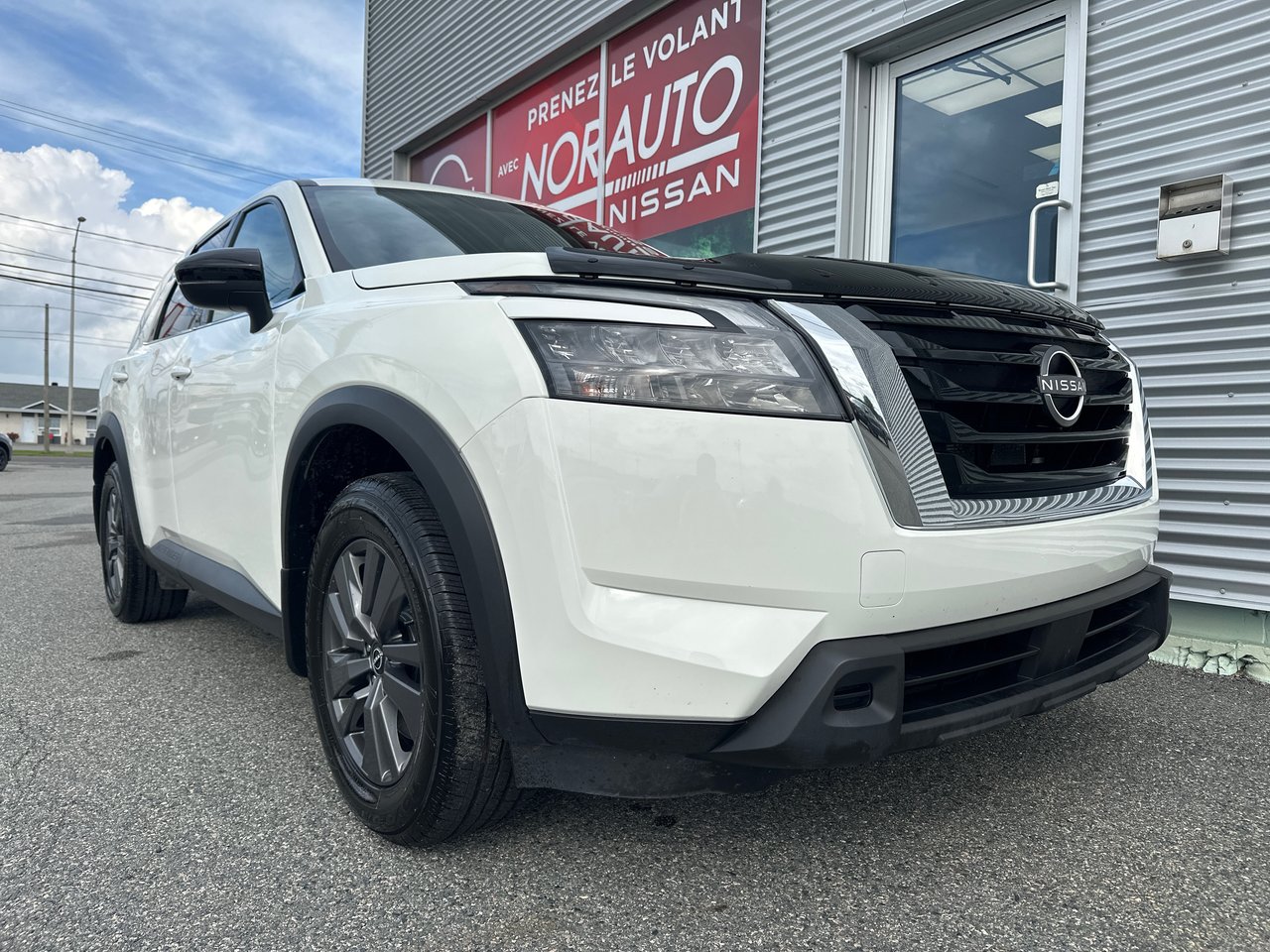 Nissan Pathfinder 2024