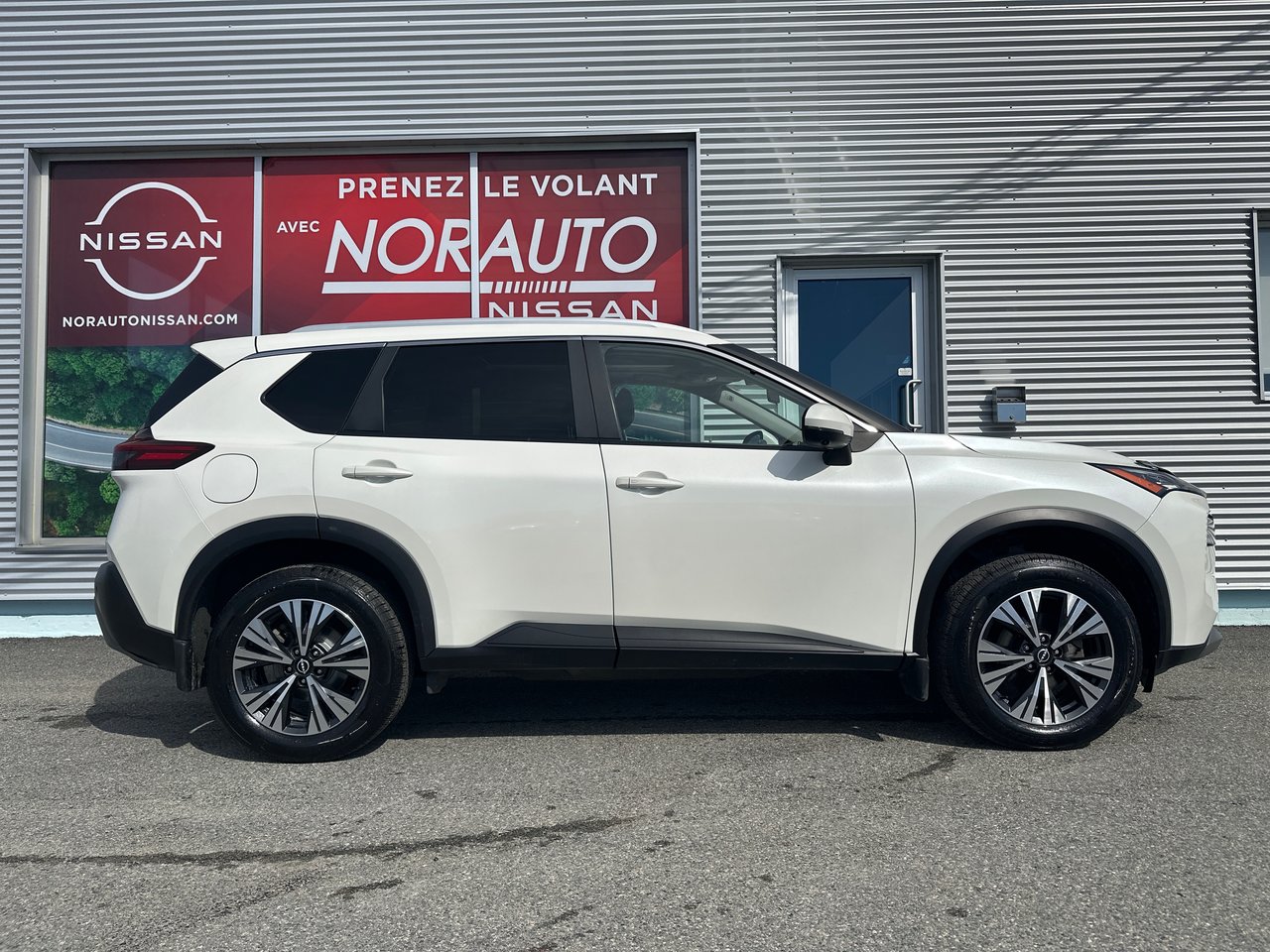 Nissan Rogue 2023