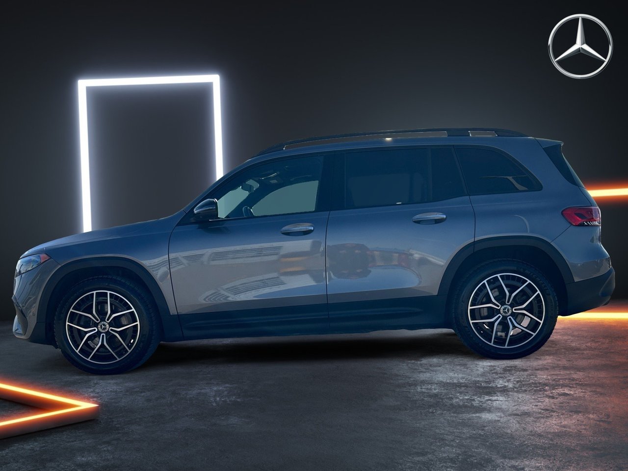 Mercedes-Benz EQB350 4MATIC SUV 2023