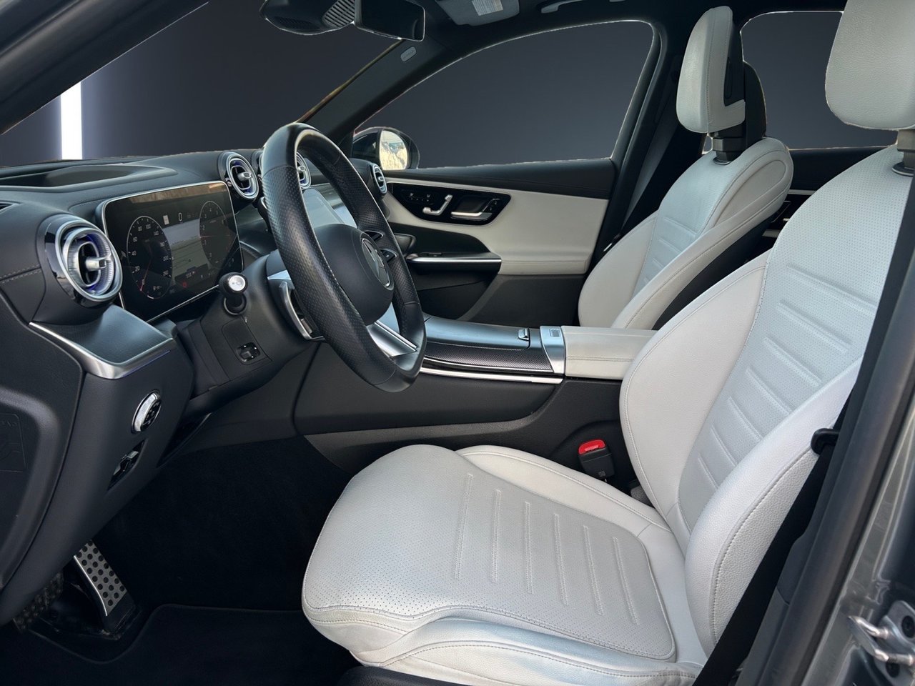 Mercedes-Benz GLC300 4MATIC SUV 2023