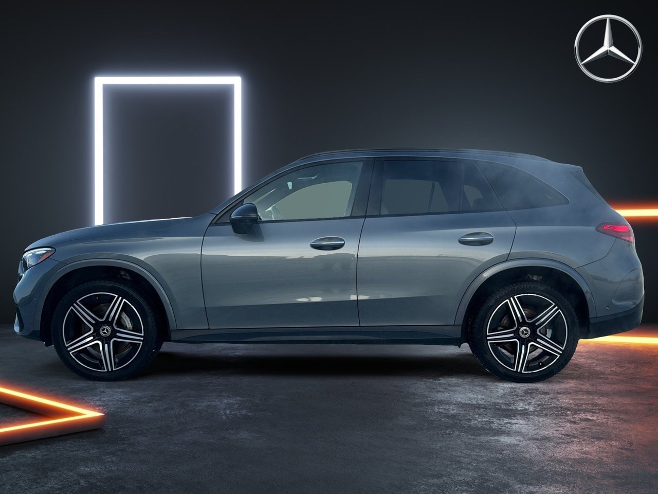 Mercedes-Benz GLC300 4MATIC SUV 2023