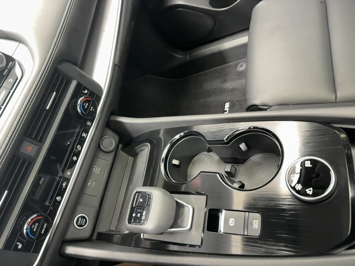 2023 Nissan Rogue SV Édition de minuit TI