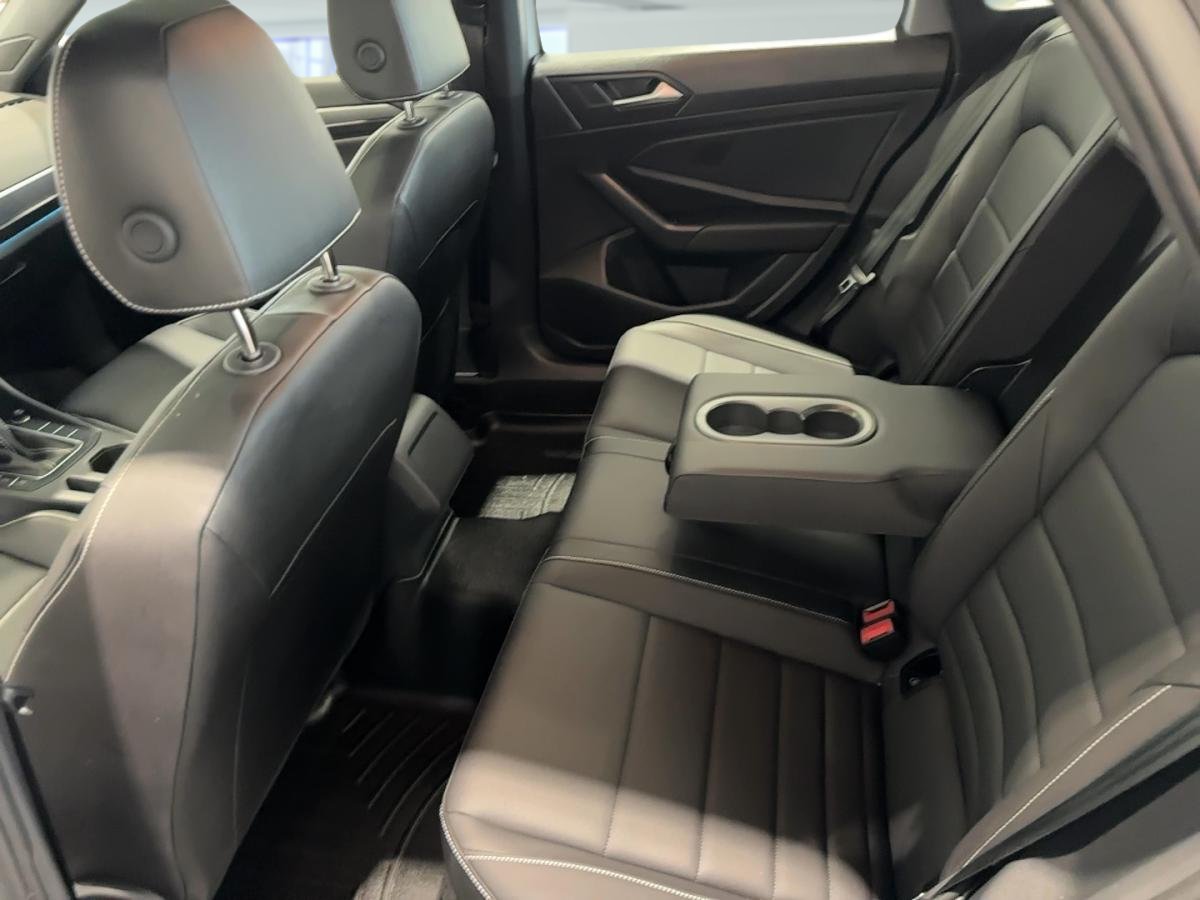 2024 Volkswagen Jetta Comfortline avec boîte automatique