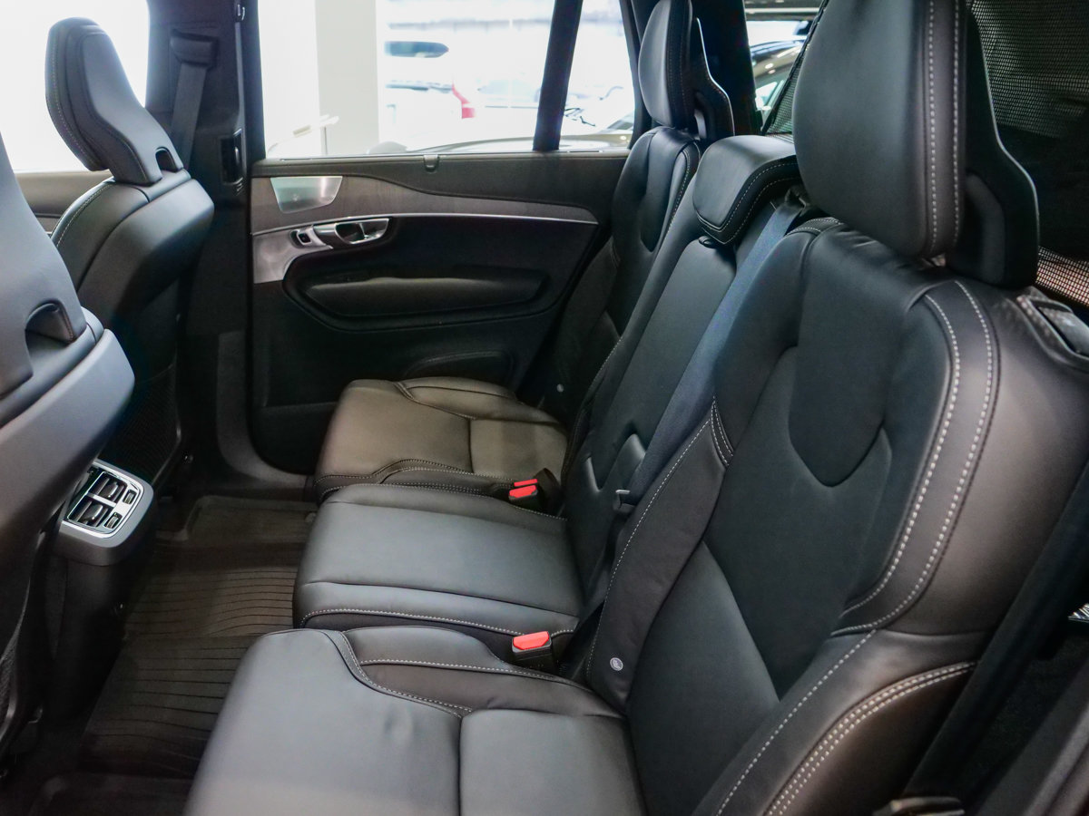 2022 Volvo XC90 Inscription/ Polestar/ Bowers & Wilkins/Advanced-17