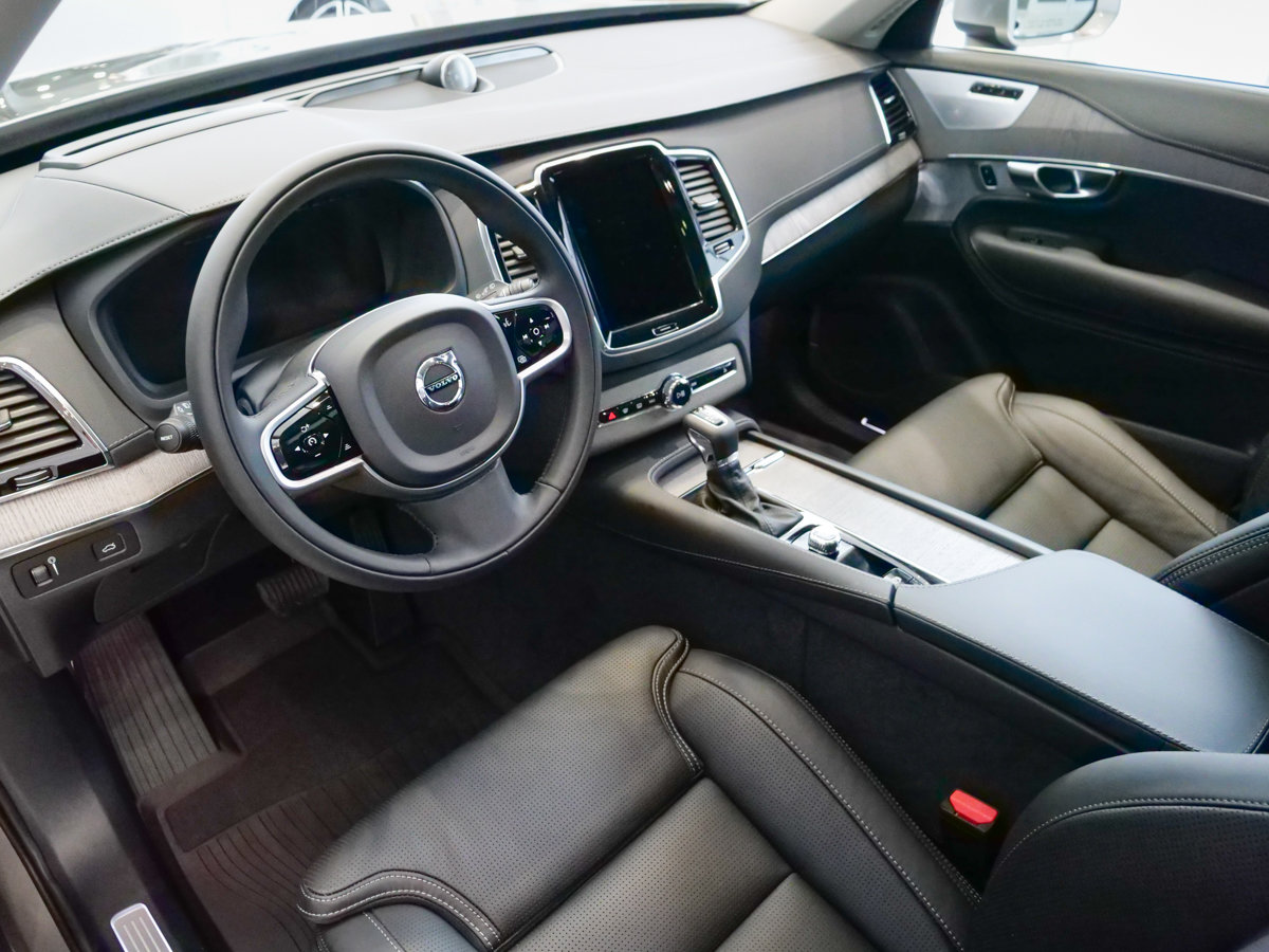 2022 Volvo XC90 Inscription/ Polestar/ Bowers & Wilkins/Advanced-8