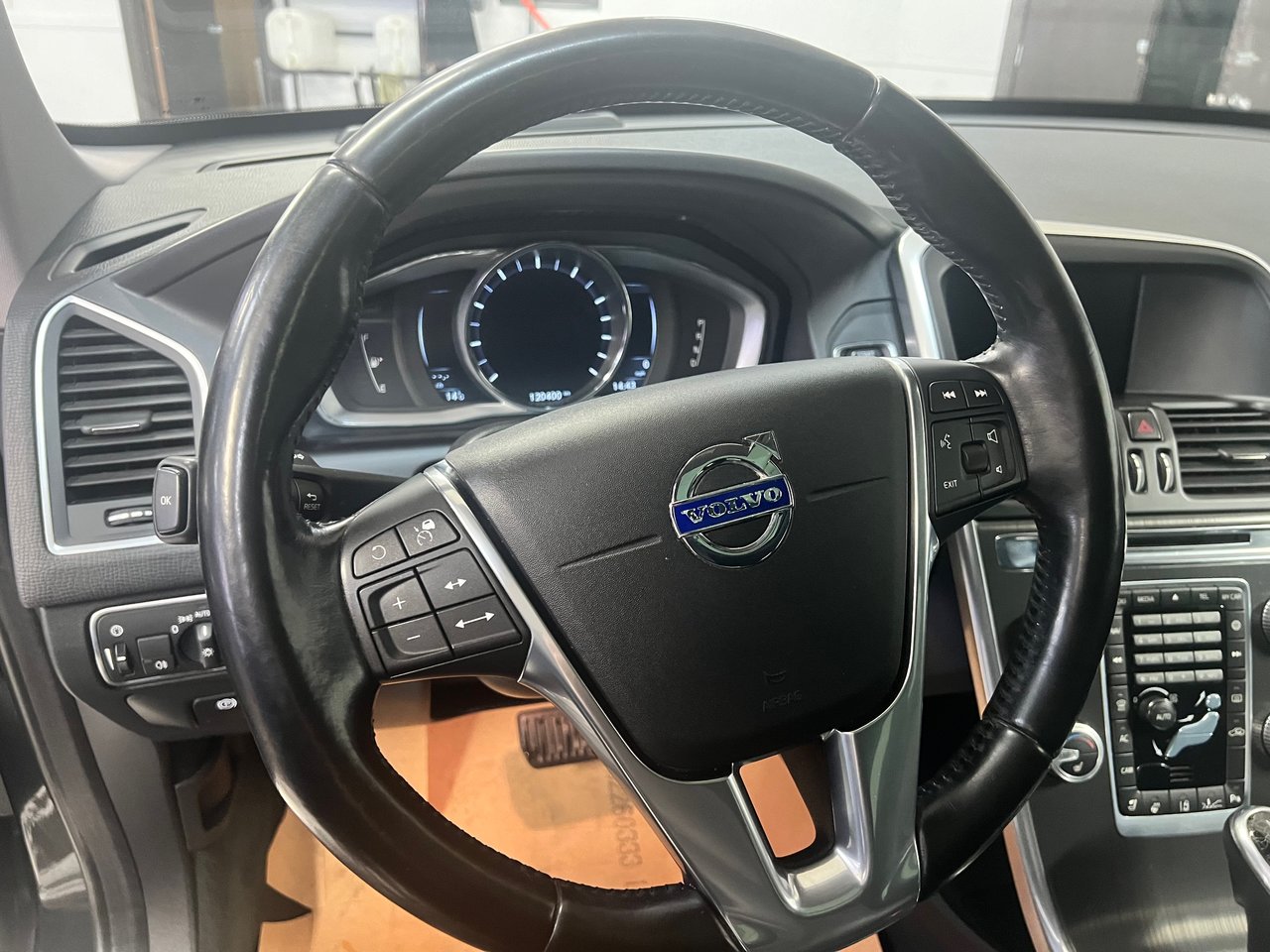 Volvo XC60 T5 SPECIAL EDITION PREMIER 2016-8