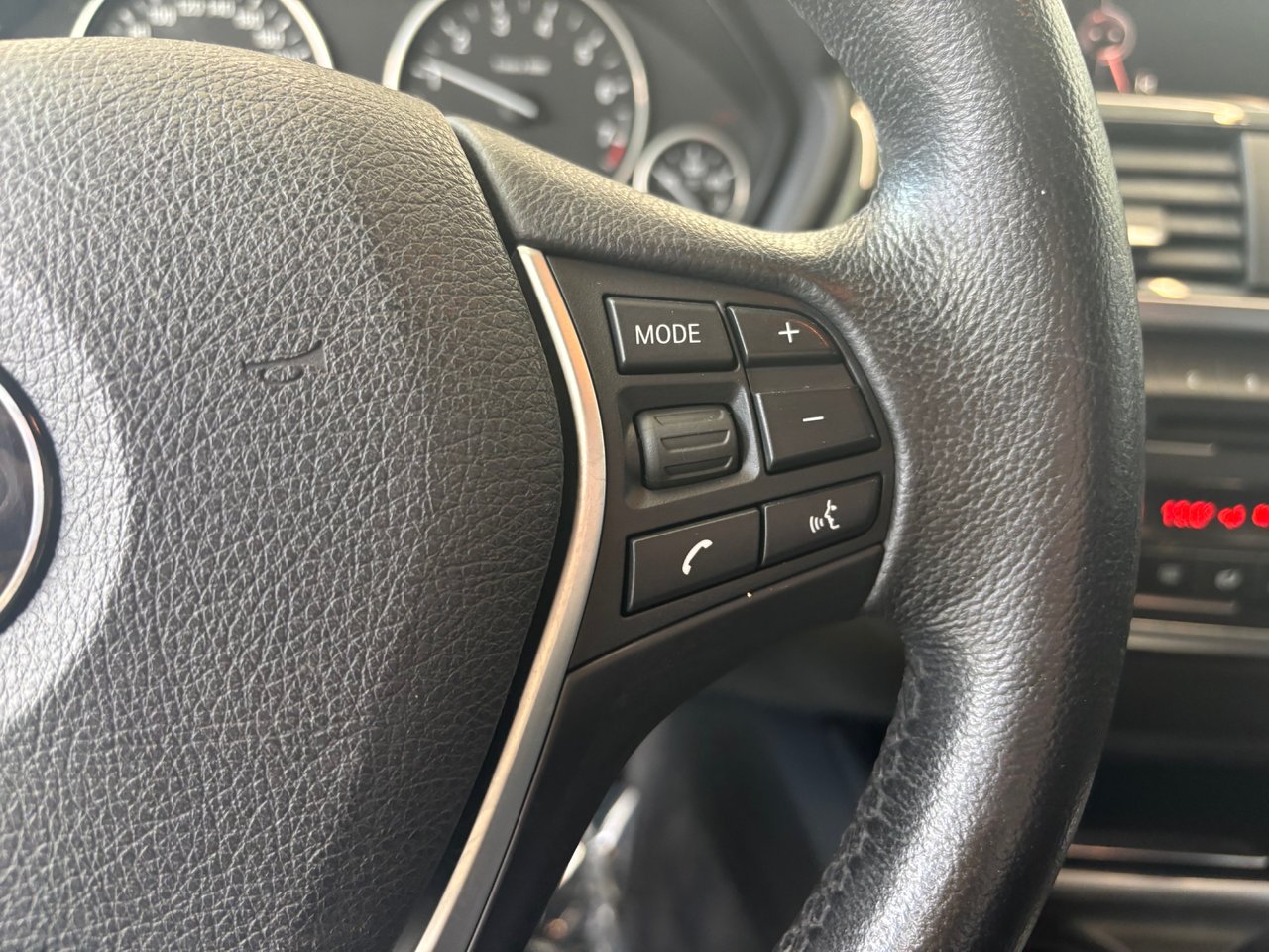 BMW 3 Series 320i xDrive INTERIEUR DE CUIR TOIT OUVRANT 2015 FINANCEMENT FACILE