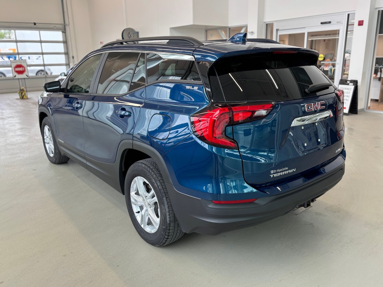 GMC Terrain SLE AWD SIEGES CHAUFFANT SUIVI DE VOIE DEMARREUR 2021 JAMAIS ACCIDENTÉ