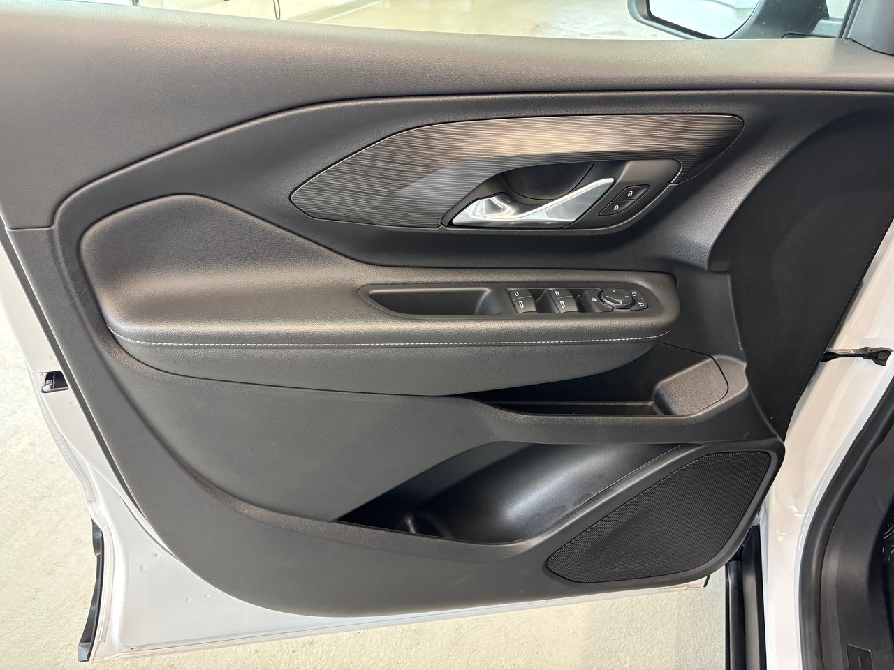 GMC Terrain SLE AWD SIEGES CHAUFFANT CARPLAY 2023 JAMAIS ACCIDENTÉ