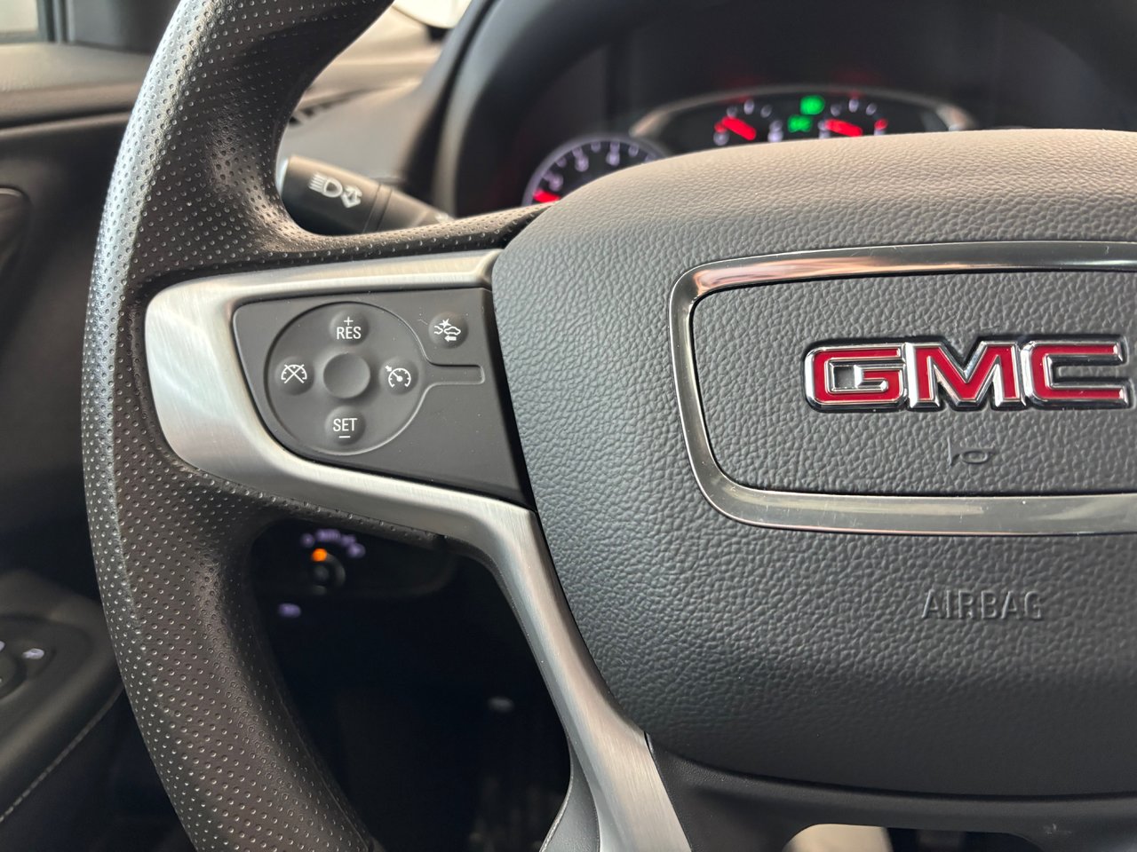 GMC Terrain SLE AWD SIEGES CHAUFFANT CARPLAY 2023 JAMAIS ACCIDENTÉ