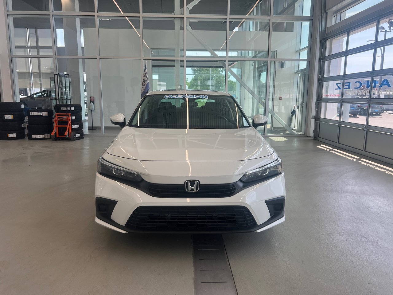 Honda Civic Sedan EX TOIT OUVRANT SIEGES CHAUFFANT CARPLAY 2024 JAMAIS ACCIDENTÉ