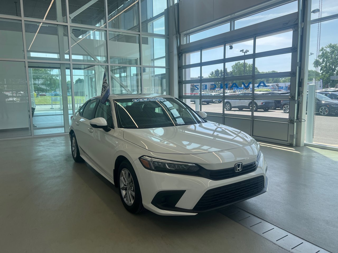 Honda Civic Sedan EX TOIT OUVRANT SIEGES CHAUFFANT CARPLAY 2024 JAMAIS ACCIDENTÉ
