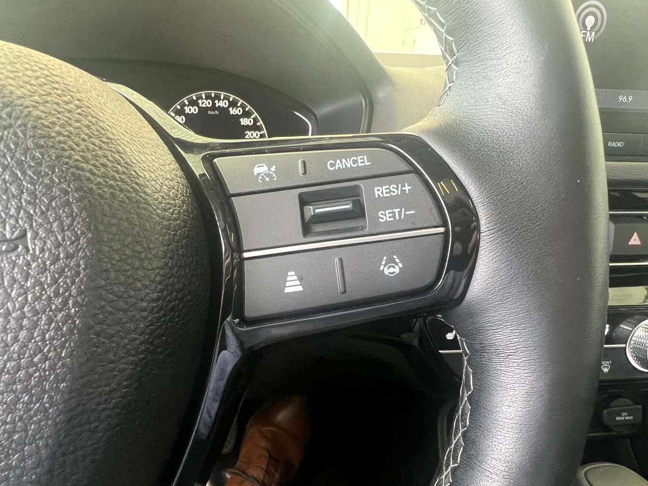 Honda Civic Sedan EX TOIT OUVRANT SIEGES CHAUFFANT CARPLAY 2024 JAMAIS ACCIDENTÉ