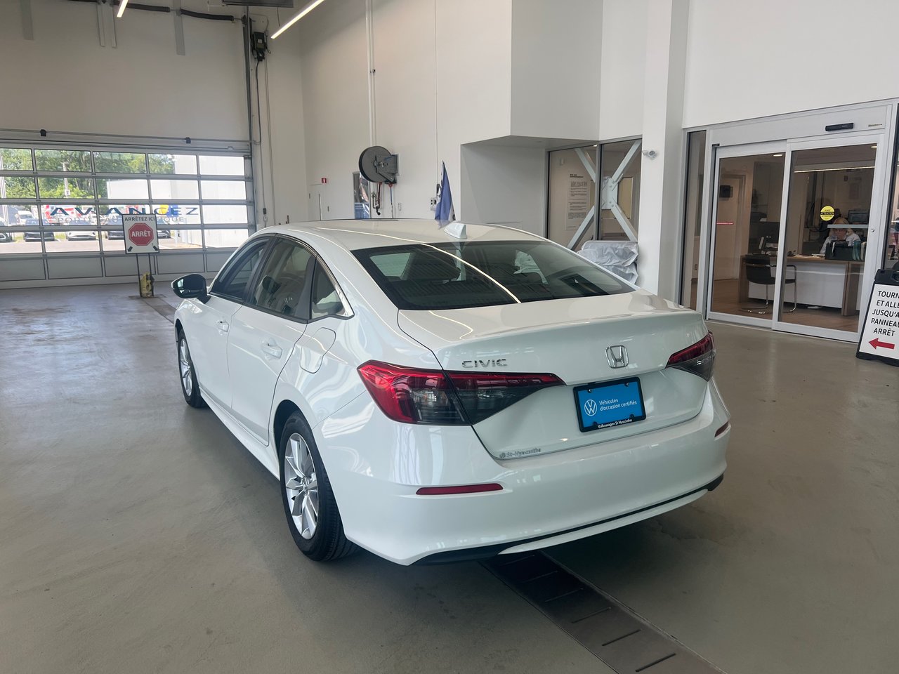 Honda Civic Sedan EX TOIT OUVRANT SIEGES CHAUFFANT CARPLAY 2024 JAMAIS ACCIDENTÉ