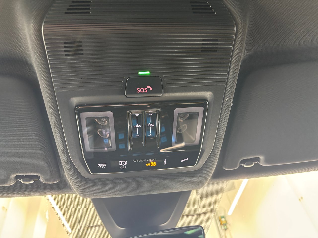 2024 Volkswagen Atlas Cross Sport EXECLINE DEMO SPECIAL