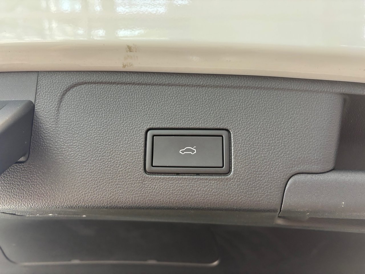 Volkswagen Atlas Cross Sport Comfortline SIMILI CUIR CARPLAY 2024 JAMAIS ACCIDENTÉ