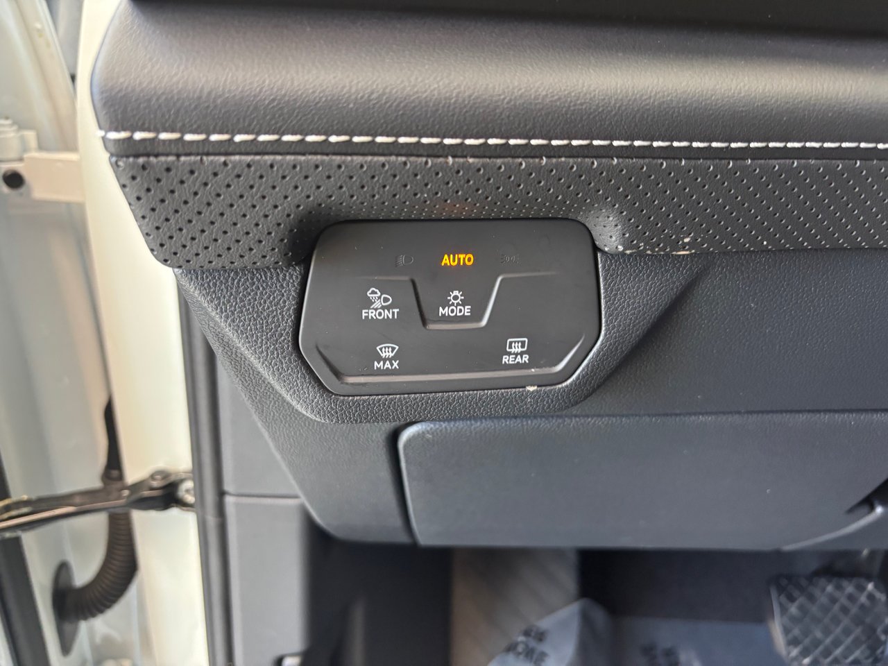 Volkswagen Atlas Cross Sport Comfortline SIMILI CUIR CARPLAY 2024 JAMAIS ACCIDENTÉ