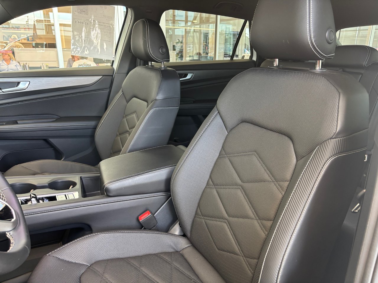 Volkswagen Atlas Cross Sport Comfortline SIMILI CUIR CARPLAY 2024 JAMAIS ACCIDENTÉ