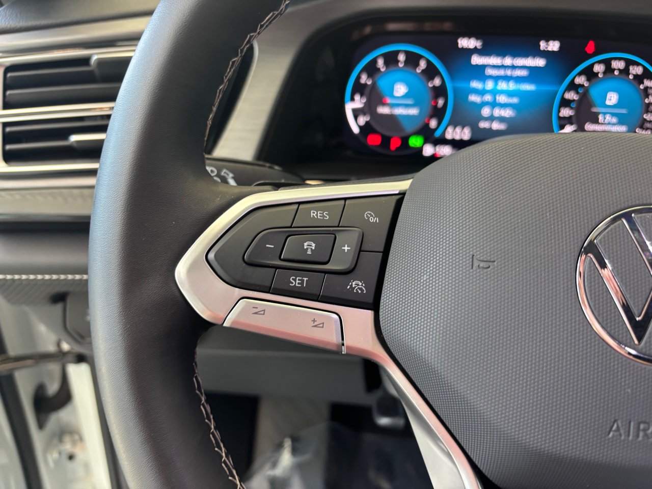 Volkswagen Atlas Cross Sport Comfortline SIMILI CUIR CARPLAY 2024 JAMAIS ACCIDENTÉ