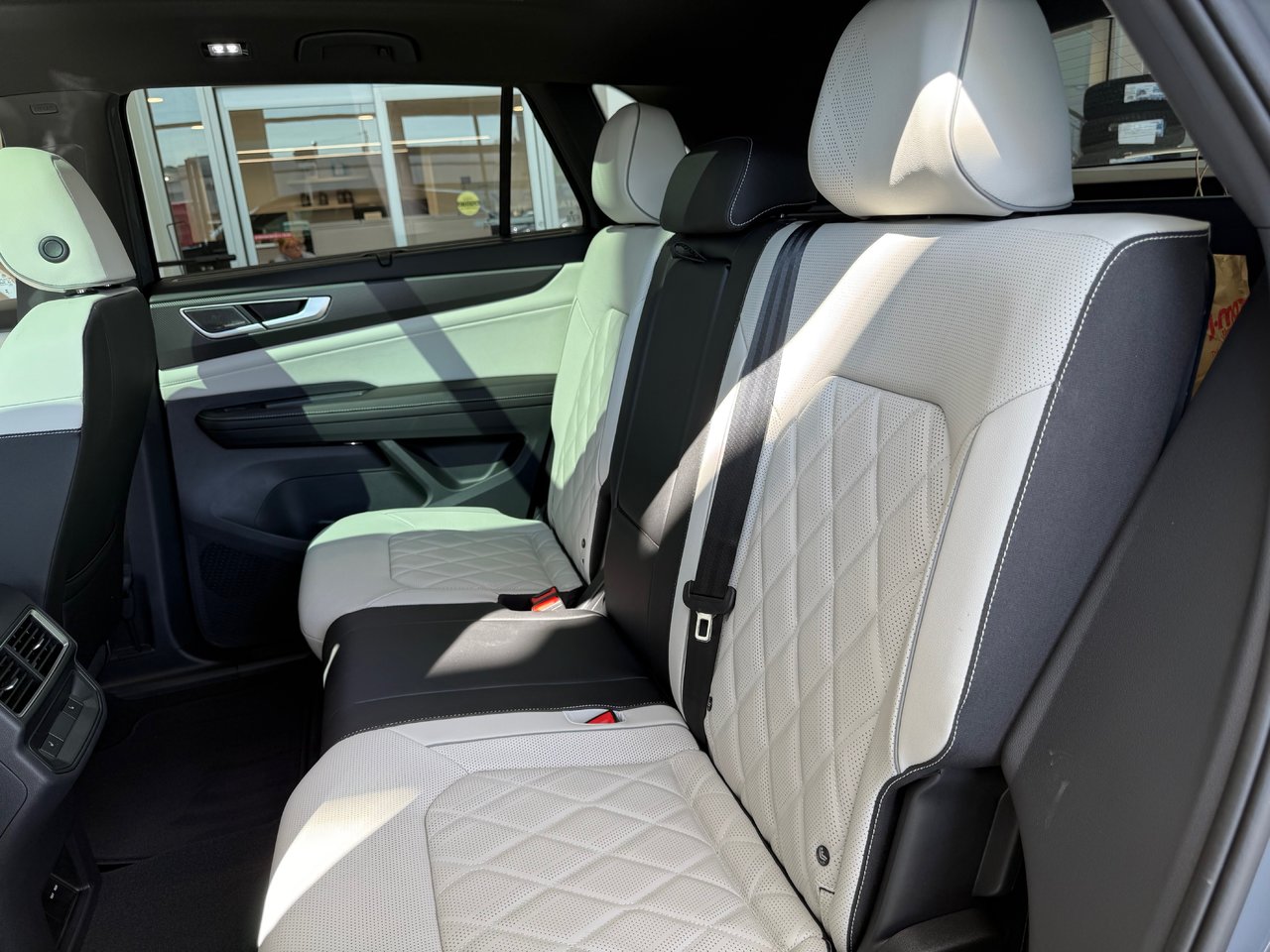 2025 Volkswagen Atlas Cross Sport Execline DEMO SPECIAL