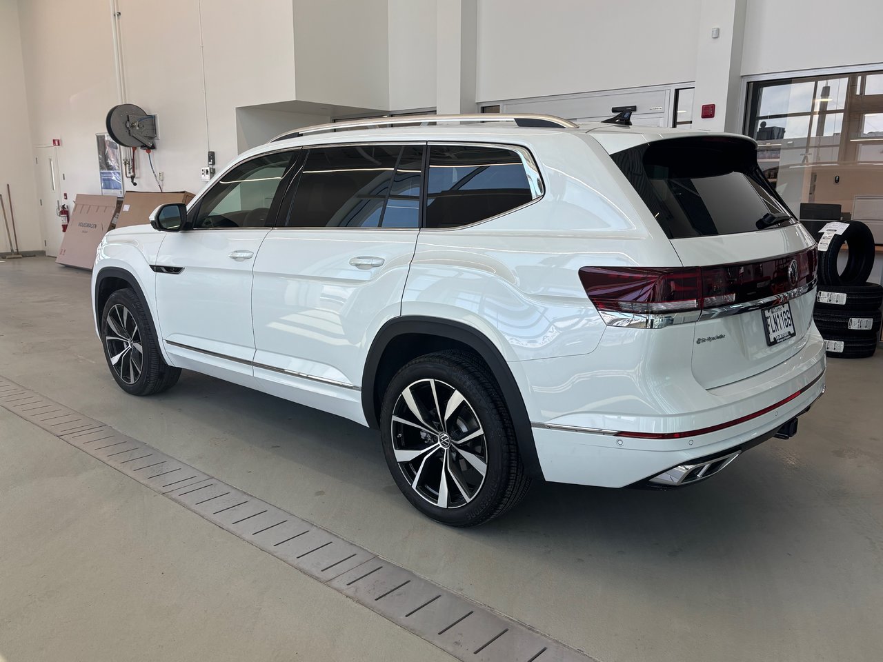 2025 Volkswagen Atlas Execline DEMO SPECIAL