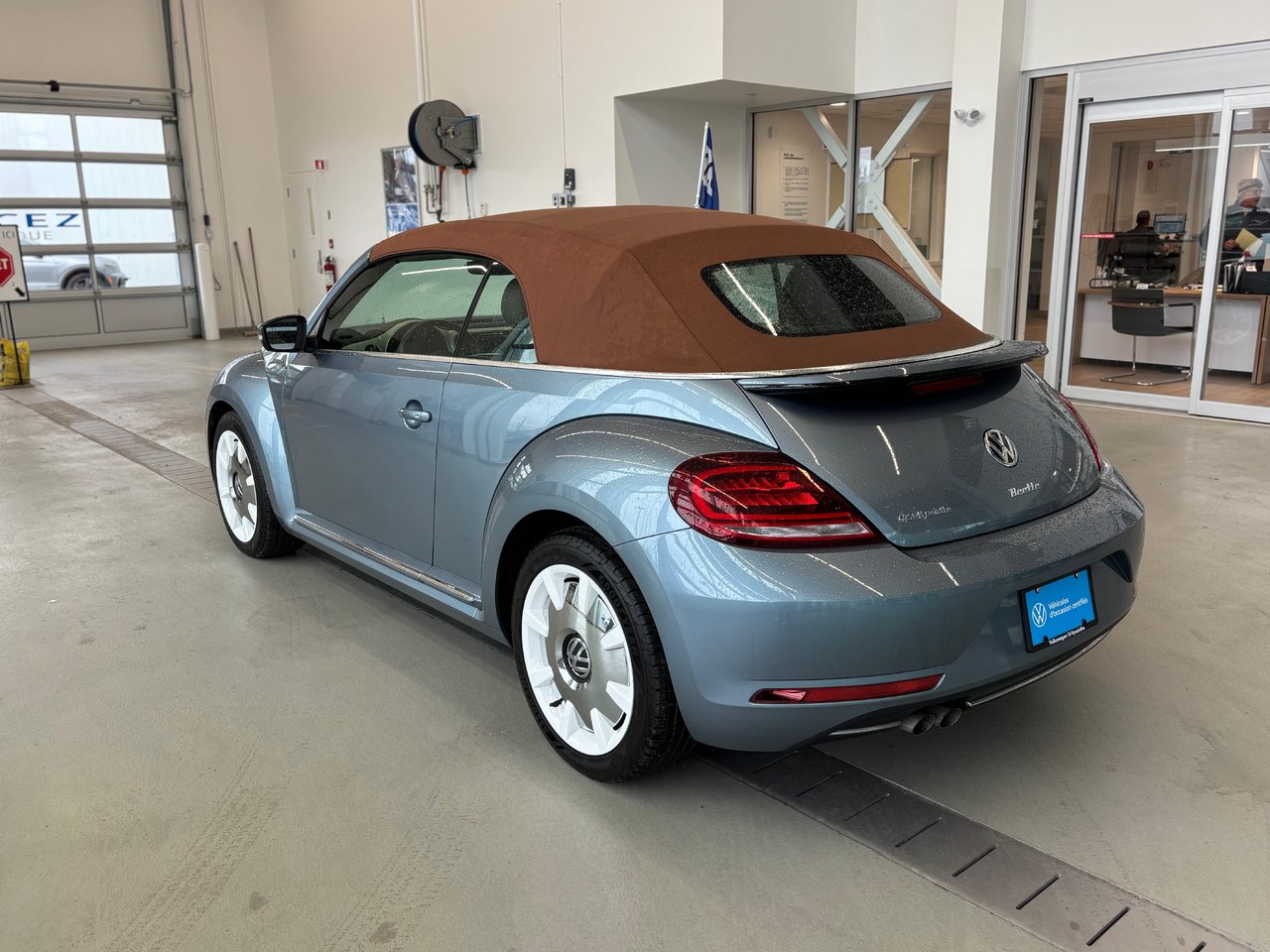Volkswagen Beetle Convertible Wolfsburg Edition SIEGES CHAUFFANT BLUETOOTH 2019 JAMAIS ACCIDENTÉ ET RÈS RARE