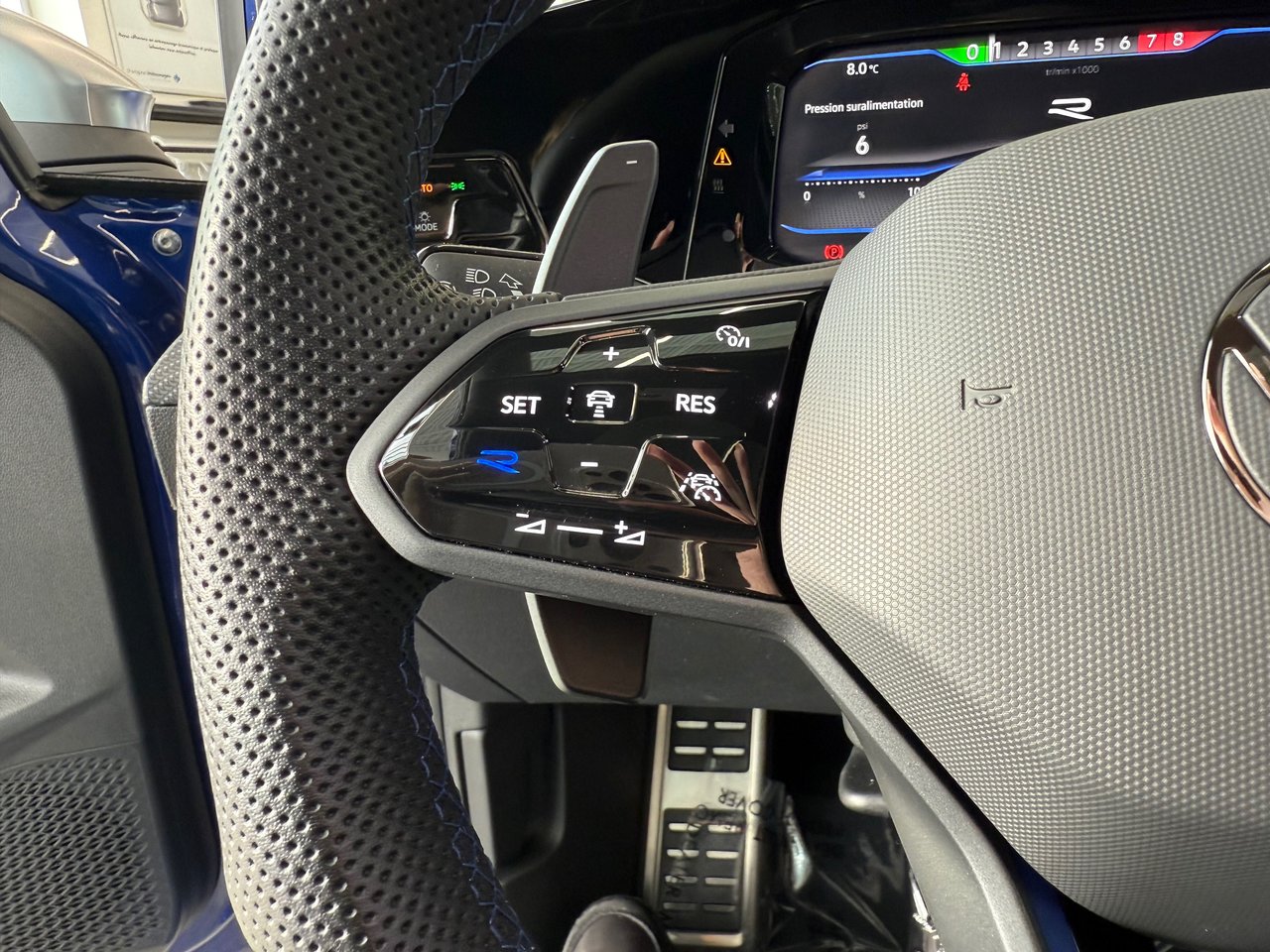 2024 Volkswagen Golf R  FINANCING AVAILABLE