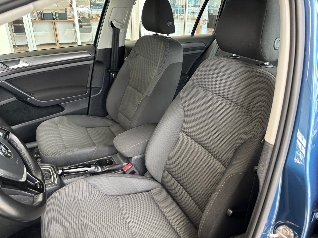 Volkswagen GOLF SPORTWAGEN COMFORTLINE 4MOTION SIEGES CHAUFFANT CERA RECUL 2019 JAMAIS ACCIDENTÉ