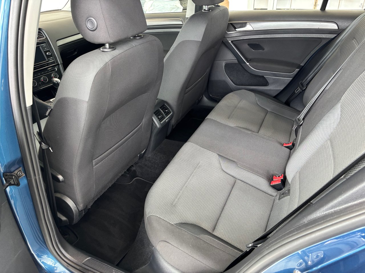 Volkswagen GOLF SPORTWAGEN COMFORTLINE 4MOTION SIEGES CHAUFFANT CERA RECUL 2019 JAMAIS ACCIDENTÉ