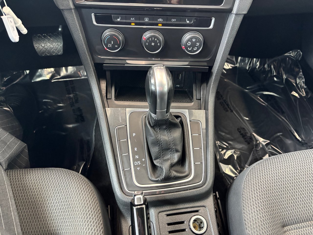 Volkswagen GOLF SPORTWAGEN COMFORTLINE 4MOTION SIEGES CHAUFFANT CERA RECUL 2019 JAMAIS ACCIDENTÉ