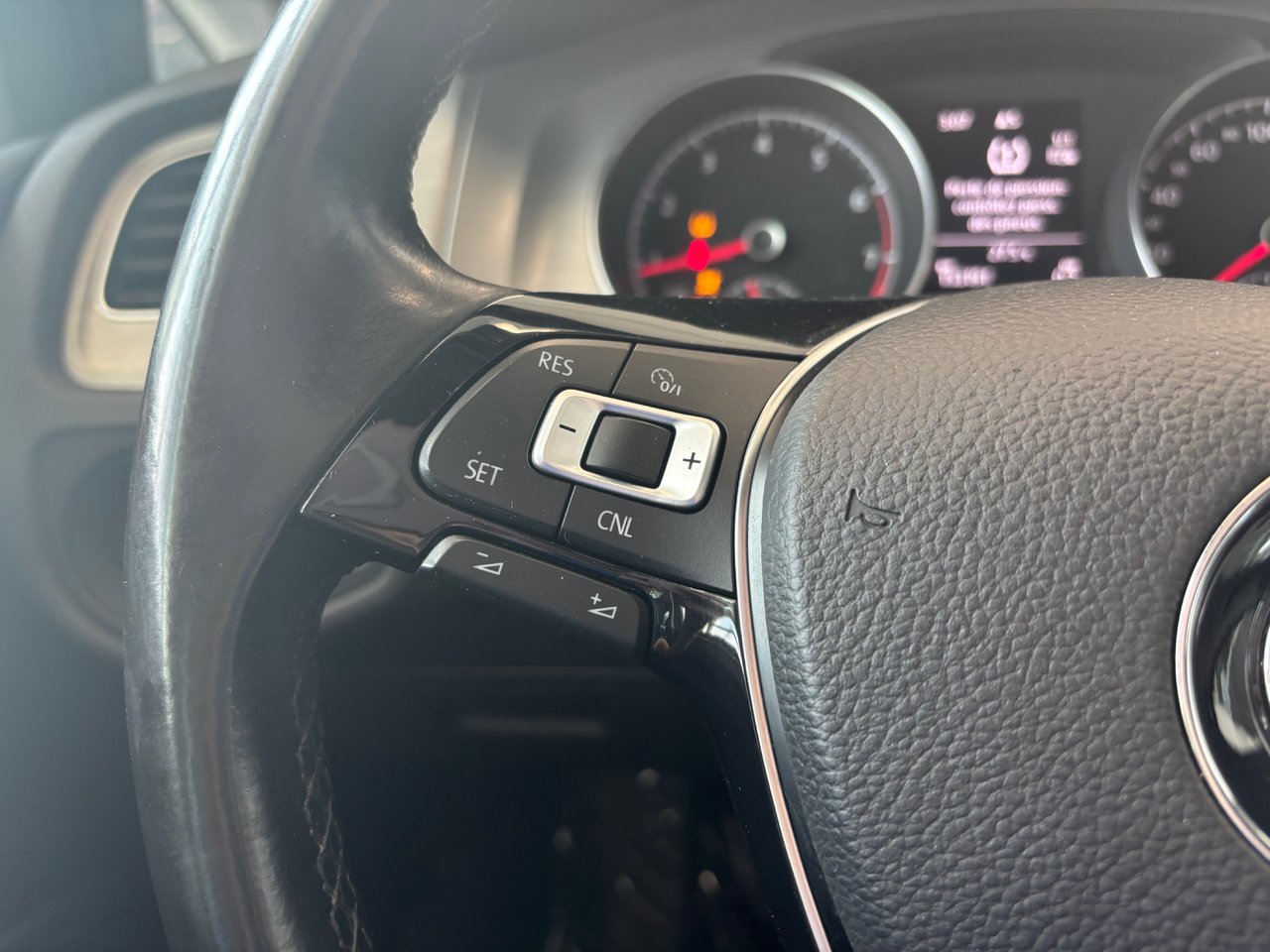 Volkswagen Golf TRENDLINE SIEGES CHAUFFANT 2015 FINANCEMENT AVANTAGEUX