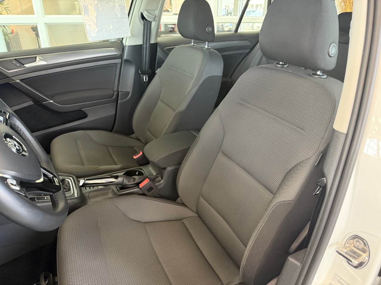 Volkswagen Golf COMFORTLINE AUTOMATIQUE JAMAIS ACCIDENTÉ 2021 A PARTIR DE 4.39%