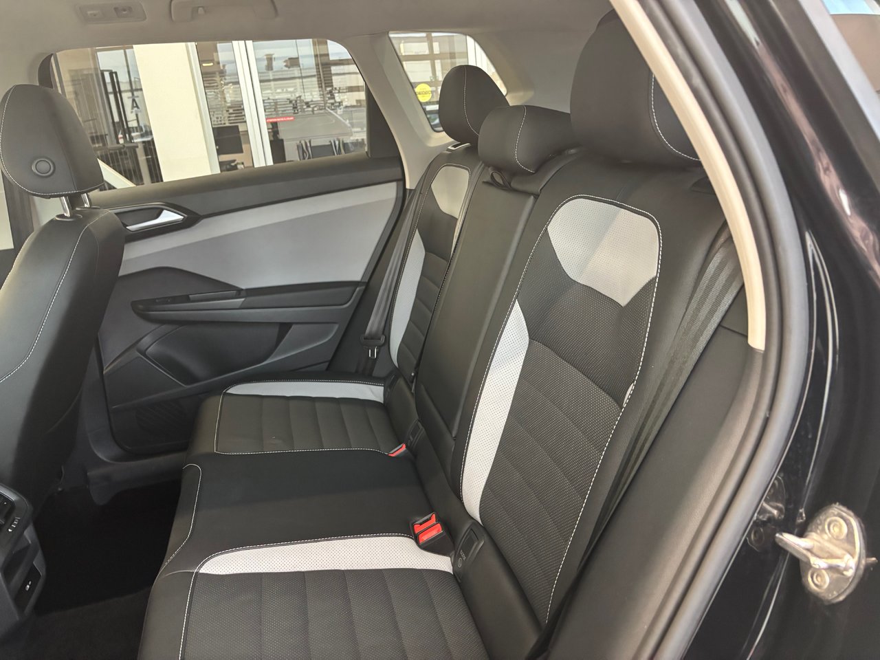 2022 Volkswagen Taos Highline TOIT PANO CUIR NAVIGATION