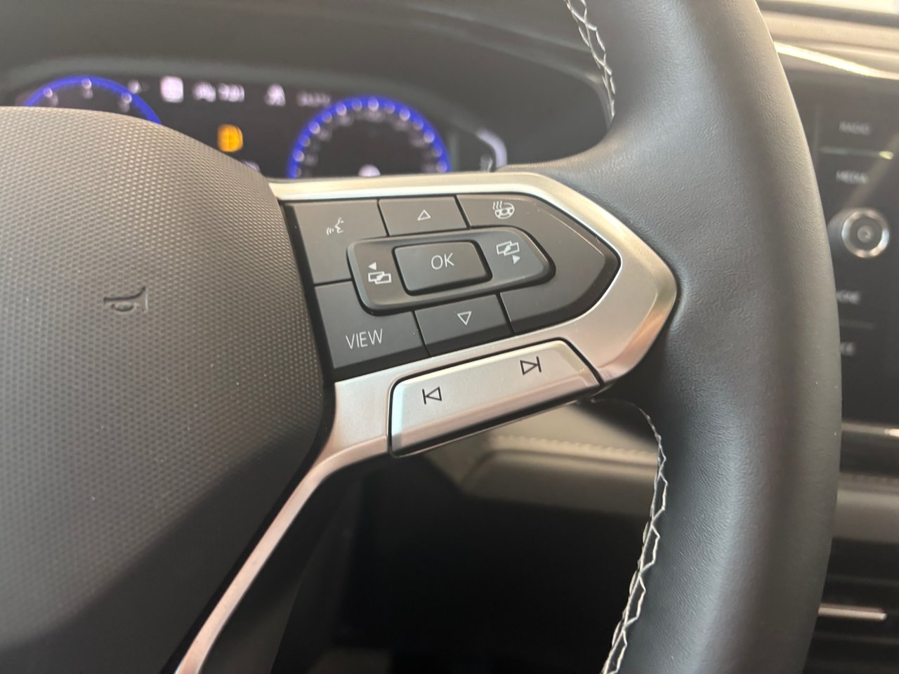 2022 Volkswagen Taos Highline TOIT PANO CUIR NAVIGATION