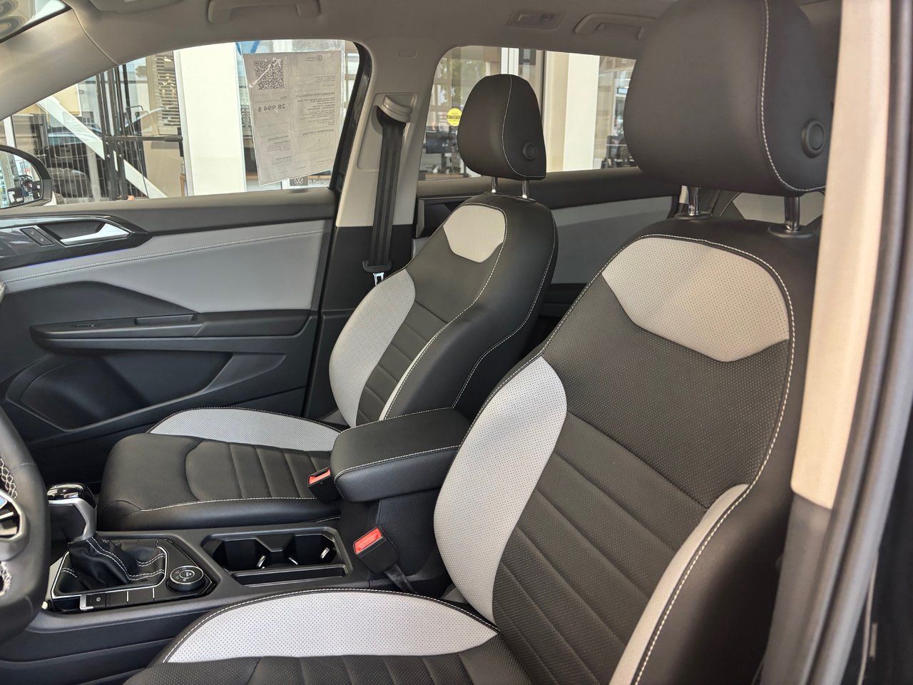 2022 Volkswagen Taos Highline TOIT PANO CUIR NAVIGATION