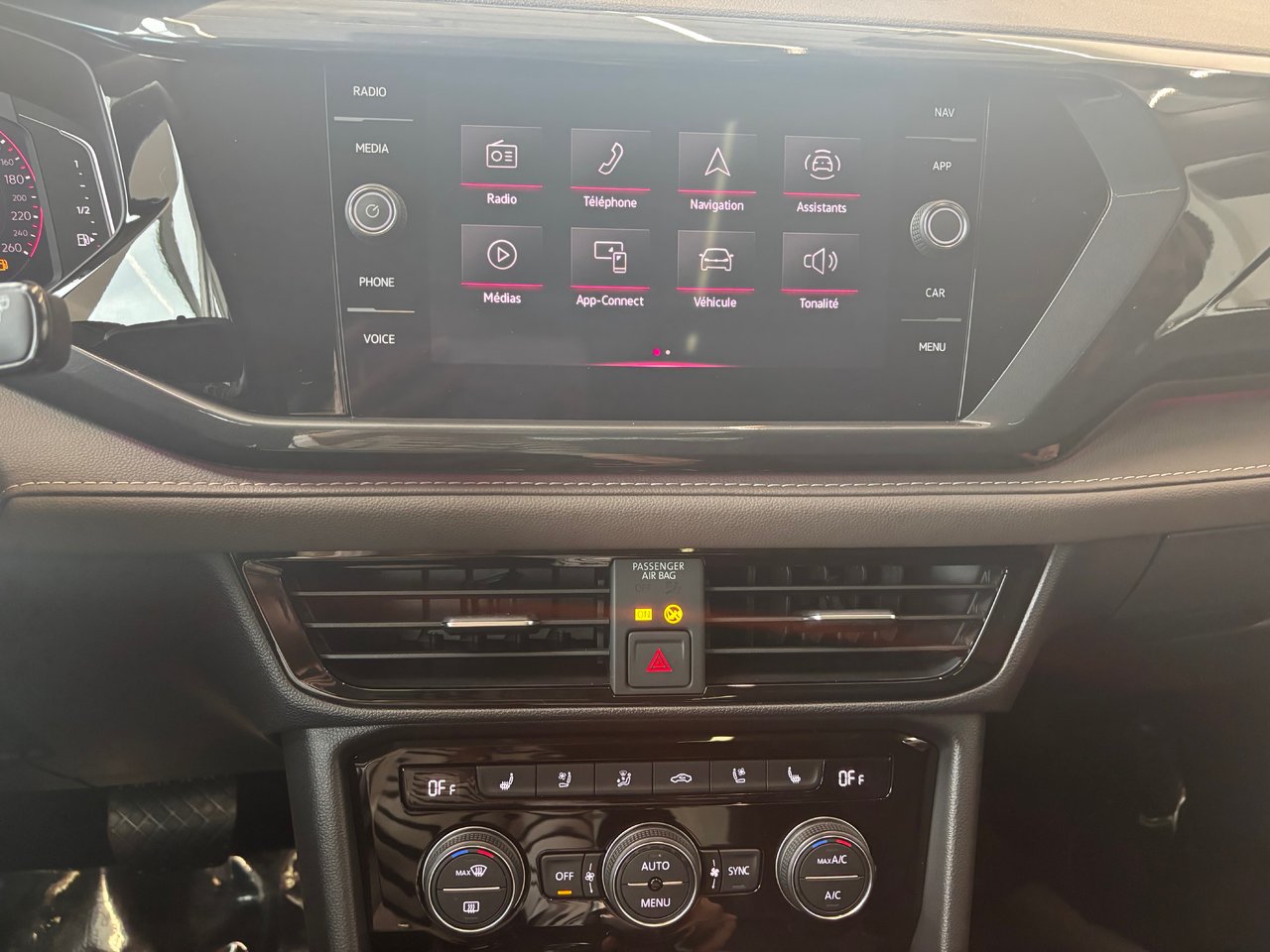 2023 Volkswagen Taos Highline 4MOTION JAMAIS ACCIDENTÉ