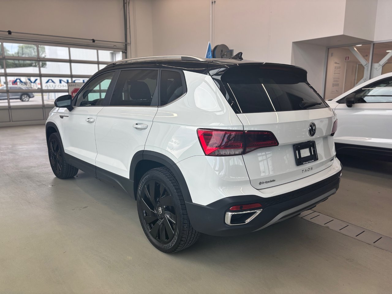 2023 Volkswagen Taos Highline 4MOTION JAMAIS ACCIDENTÉ