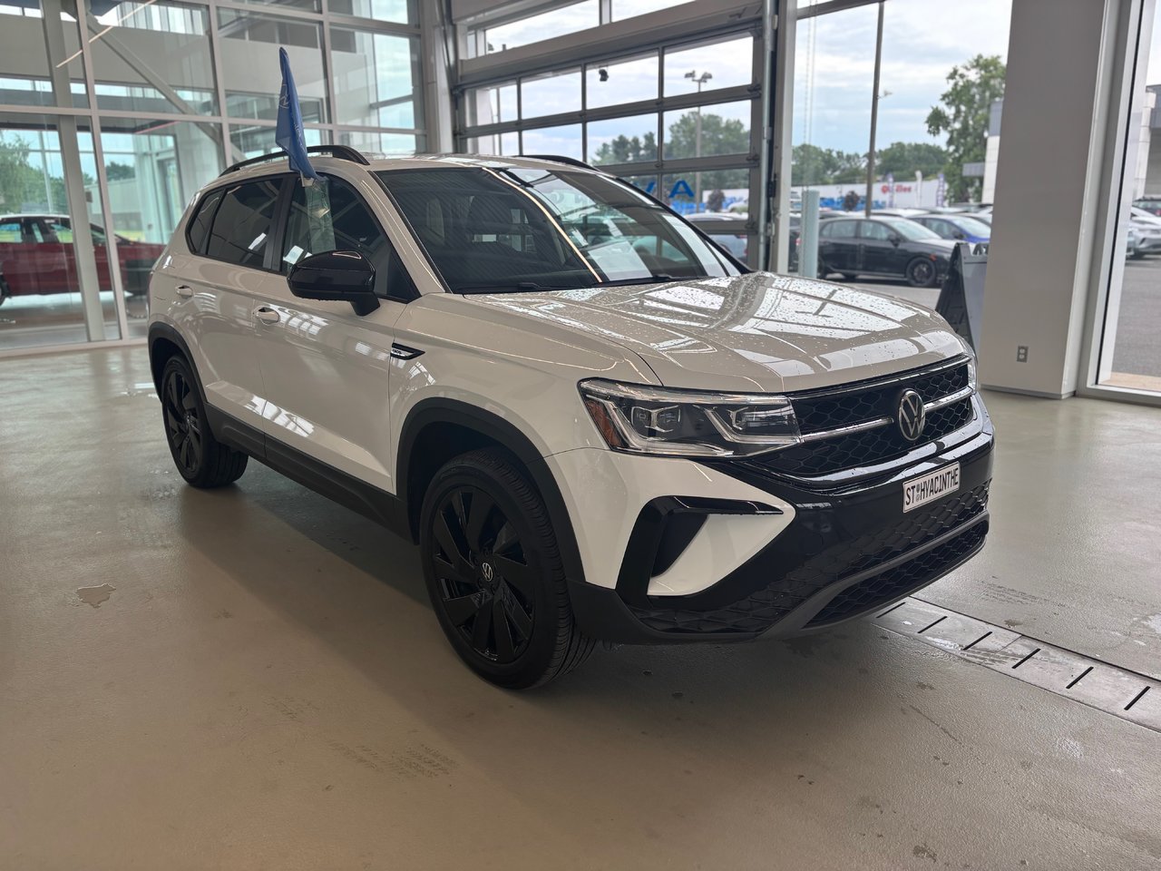 2024 Volkswagen Taos Comfortline Black Edition TOIT PANO